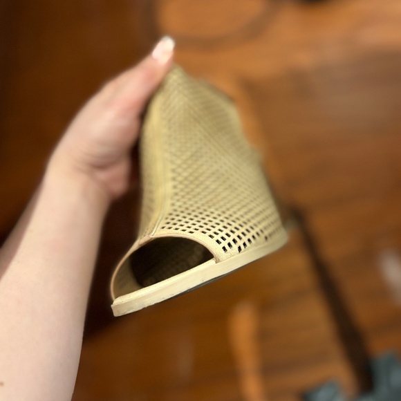 KS2 Heels Perforated Peep Toe Velcro Back Cutout Stacked Heel Bootie - Picture 6 of 6